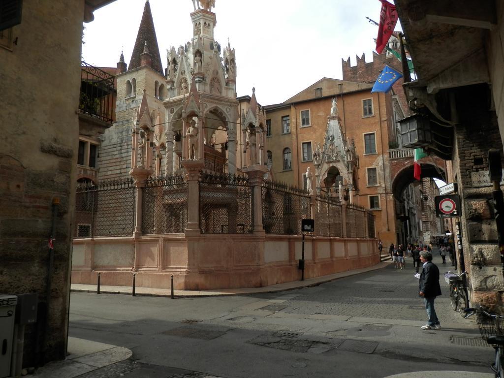 Casa Ferrari Appartamento Verona Sanificato Ozono Extérieur photo